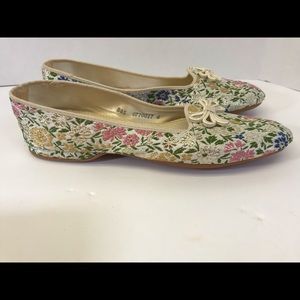 Daniel Green Size 6 comfy women slippers NWOB